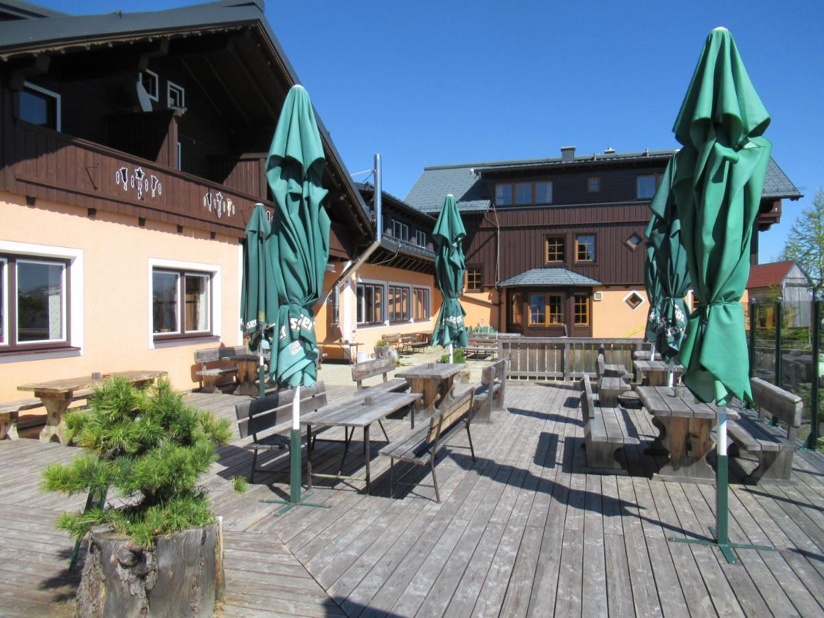 Steinerhaus Berggasthof 그뢰브밍 외부 사진